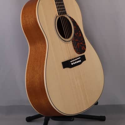 Larrivee L-03-MH: Solid Sitka Spruce Top, Solid Mahogany back and sides. 2026 image 5