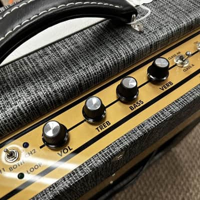 Supro 1699R Statesman 2-Channel 50-Watt Tube Guitar Combo Amp w/ Footswitch - Open Box image 5