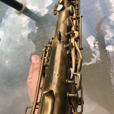 SUMMER DEAL MARTIN 1921 CURVED SOPRANO SAXOPHONE WITH ORIGINAL CASE SAX BUILT LIKE A TANK NEEDS OVERHAUL MECHNICALLY SOUND A CLASSICVINTAGE SOPRANO image 9