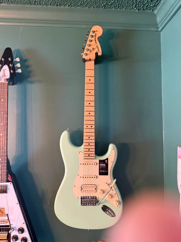 Fender American Performer Stratocaster HSS with Maple Fretboard 2018 - Present - Satin Surf Green