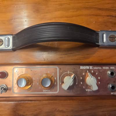DeArmond Rowe Amplifier 10" Combo Super RARE, Tube Driven Tremolo Circuit R5t 1959-1962 - copper image 2