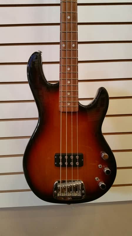 USA G&L L-1500 Mid 2000's NOS Three Tone Sunburst, case and paperwork have escaped! image 1