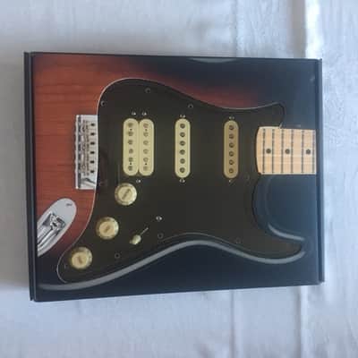 Fender Strat + Amp package Player II Stratocaster 2024 - White image 9