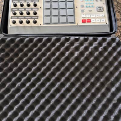 Akai MPC X Special Edition Standalone Sampler / Sequencer 2023 - Present - Grey image 2