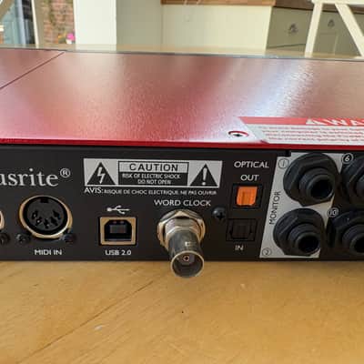 Focusrite Scarlett 18i20 (1st Gen) 2016 - Red image 4