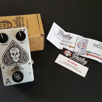 (MINT) Flattley Guitar Pedals The Ace Tone Boost Buffer Pedal - Silver image 1