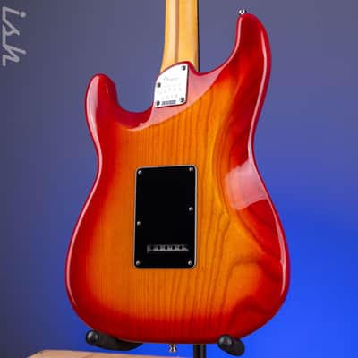 2023 Fender American Ultra Luxe Stratocaster image 14