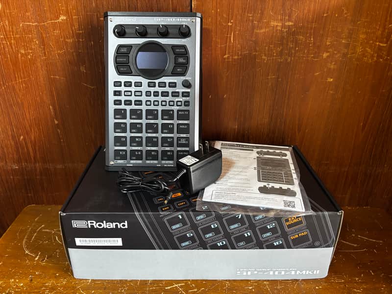 Roland SP-404 MkII Creative Sampler and Effector image 1