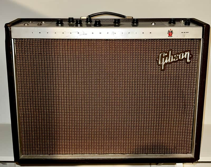 Gibson GA-30RVT Invader 25-Watt 12"/10" Guitar Combo 1962 - 1967 - Black image 1