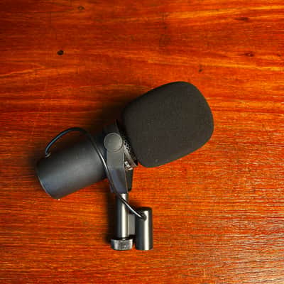 Shure SM7B Cardioid Dynamic Microphone 2001 - Present - Black image 5