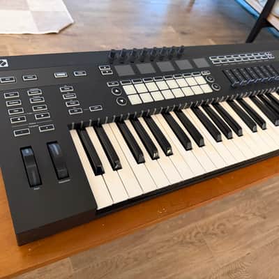 Novation 61 SL MKIII