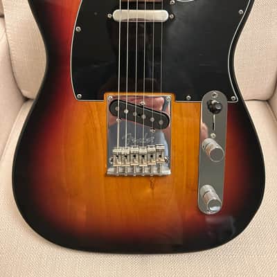 Fender American Standard Telecaster with Rosewood Fretboard 2008 - 2016 - 3-Color Sunburst image 2