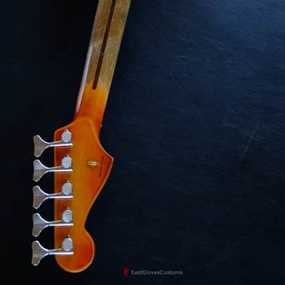 Fender Deluxe Active Jazz Bass V Vintage White on Sunburst Heavy Relic Aged image 12