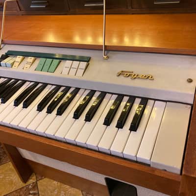 Farfisa Foyer image 3