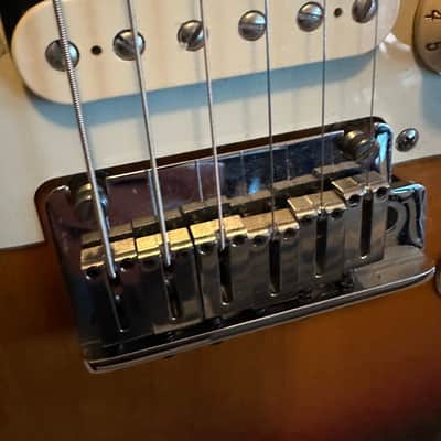 Fender American Deluxe Fat Stratocaster HSS with Rosewood Fretboard 1999 - 2003 3-Color Sunburst image 5