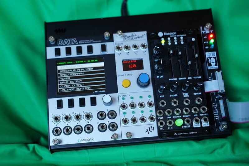 Monsoon (Mutable Instruments Clouds Clone) 2000 - Black
