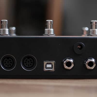 Morningstar Engineering MC6 Fully Programmable Midi Controller image 4