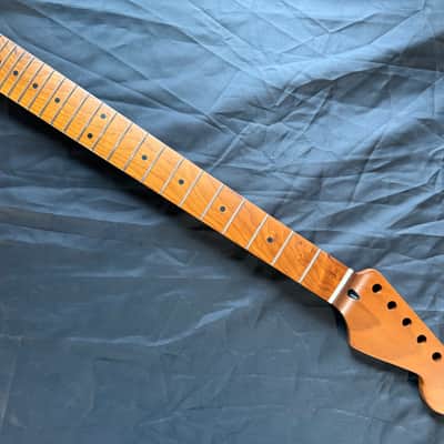 BMC Guitar Neck Strat® Stratocaster® 22 Fret Roasted Maple With Maple Fingerboard Nitro Lacquer Rounded Fret Ends - 9.5 Radius   [SN105] image 1
