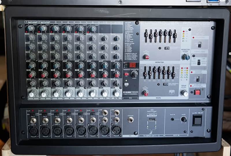 Behringer Europower PMP580S 500-Watt 10-Channel Powered Mixer 2010s - Black