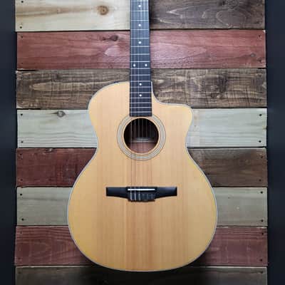 Taylor 214ce with ES2 Electronics 2021  Natural image 3