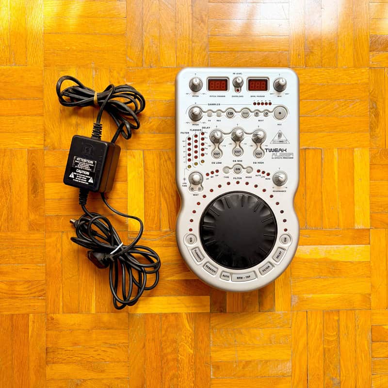 Behringer DFX-69 Tweakalizer - High-End DJ Effects Processor and Sampler with Real-Time Control! image 1