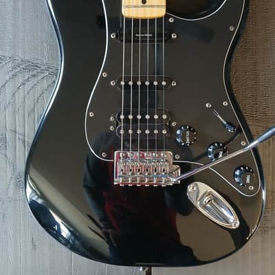Fender Standard Stratocaster Black image 3