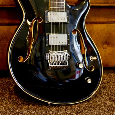Yamaha WES BORLAND SIGNATURE GUITAR image 2