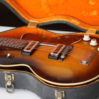 1969 Hofner Club 70 - Sunburst image 9