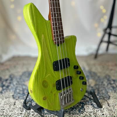 Offbeat Guitars "Jax 4" 32" Medium Scale Bass in Alien Green on Sandblasted Pine, Active EMG Pickups, Hipshot Hardware image 2
