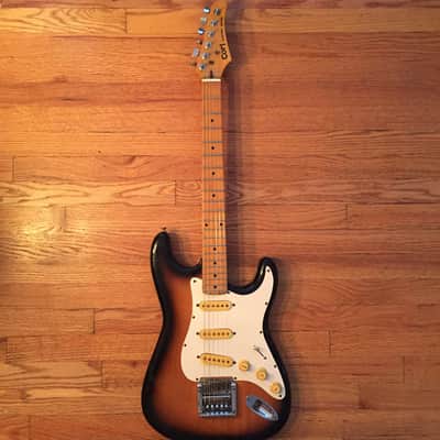 Cort Stratocaster 80's Sunburst Road Worn Relic W Accutune Tremolo MIK image 3