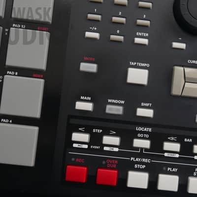 Akai MPC 2500 // Serviced // JJOSXL // 128MB // Black image 5