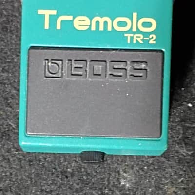 Boss TR-2 Tremolo (Silver Label) 1997 - Present - Green image 1