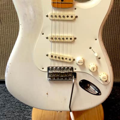 Fender Eric Johnson Stratocaster with Maple Fretboard 2005 - Present - White Blonde image 4