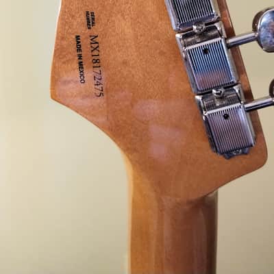 Fender Classic Series 60's Stratocaster 2019 - Lake Placid Blue Gloss with Case image 4