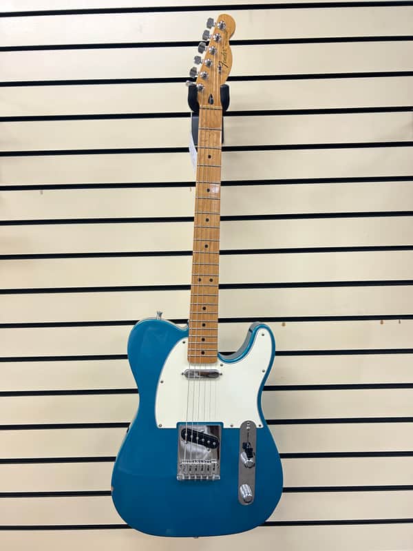 Fender Standard Telecaster 2009 - 2018 - Lake Placid Blue image 1