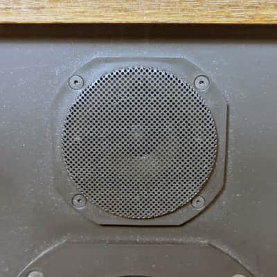 Pair of BIC Venturi Model 22 Vintage 3-Way Speakers - Woodgrain image 7