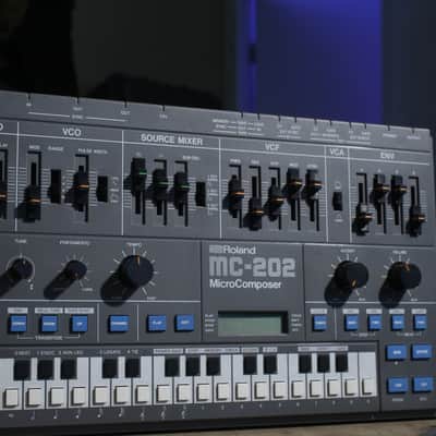 Roland MC-202 MicroComposer 1983 - 1985 - Gray image 4