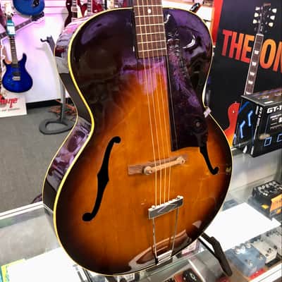 Gibson L50 1942 Acoustic Guitar with Case - Pre Owned image 4