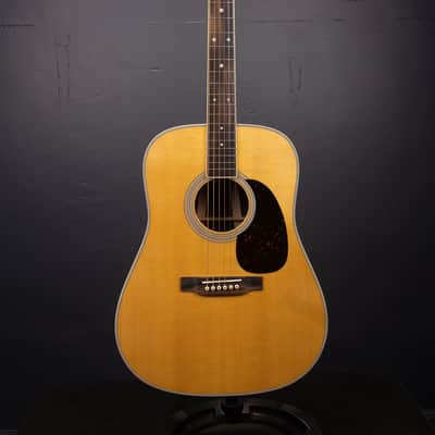 Martin D-35 Standard Dreadnought Acoustic Guitar Natural w/Case image 2