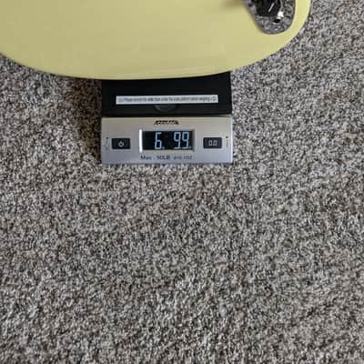 Fender Player II Mustang 2024 - Present - Hialeah Yellow image 18