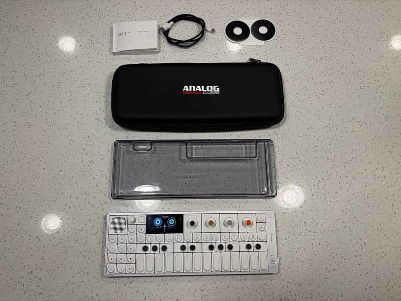 Teenage Engineering OP-1 Field + DeckSaver + Analog Case image 1
