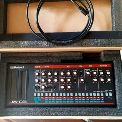 Roland Boutique JX-03 synthesizer image 2