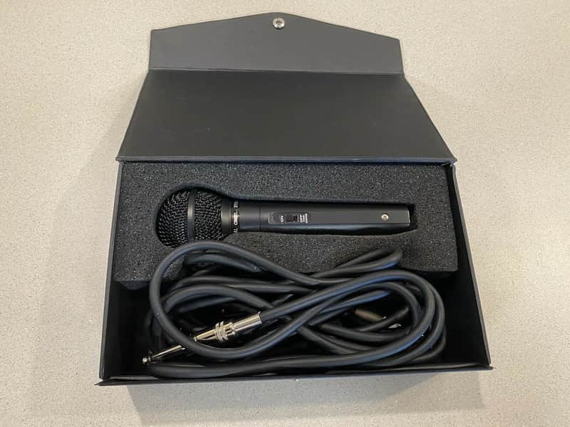 Crate CM100H Uni-Directional Dynamic Microphone image 1