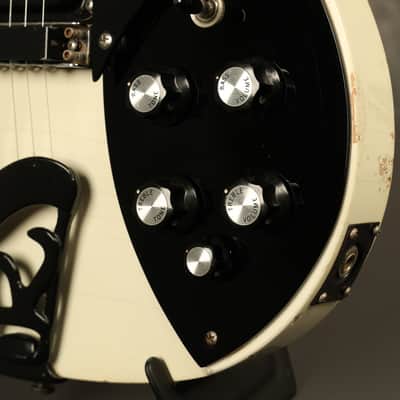 1985 Rickenbacker 350 BT White w/Black hardware image 7