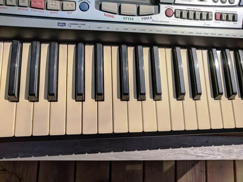 Yamaha PSR-280 Portatone Electronic Keyboard, 61 Keys, 6 Track