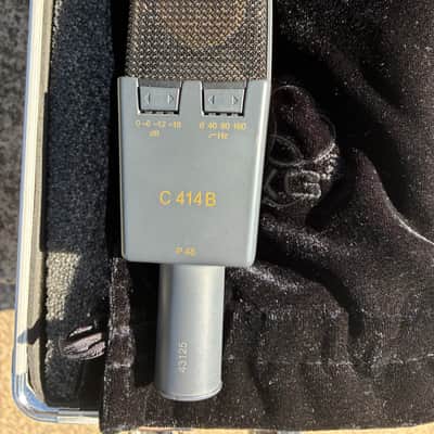 AKG C414 XLII Large Diaphragm Multipattern Condenser Microphone 2010s - Black image 2