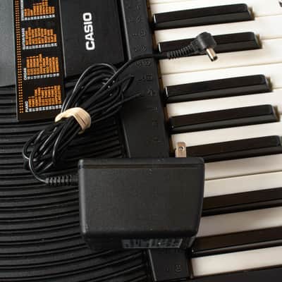 Casio 1996 CTK-520L 61-Key Digital Keyboard w/PSU & Sheet Music Stand VINTAGE image 4