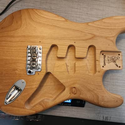 Warmoth Stratocaster Body and Gotoh bridge image 13