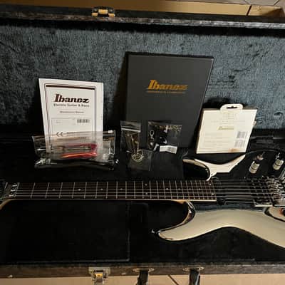 Ibanez JS1CR Joe Satriani Signature 2019 - 2022 - Chrome image 9