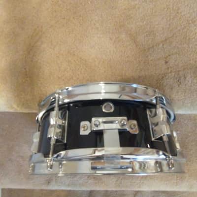 Pearl M-80 10 round x 4.5 inch auxiliary snare drum gloss black built-in clamp excellent! image 4